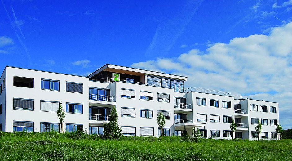 Plus Energie Bürogebäude in Nürtingen von außen