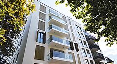 Mehrfamilienhaus in Frankfurt mit Vorsatz-Fassadenelementen - ZMH.com
